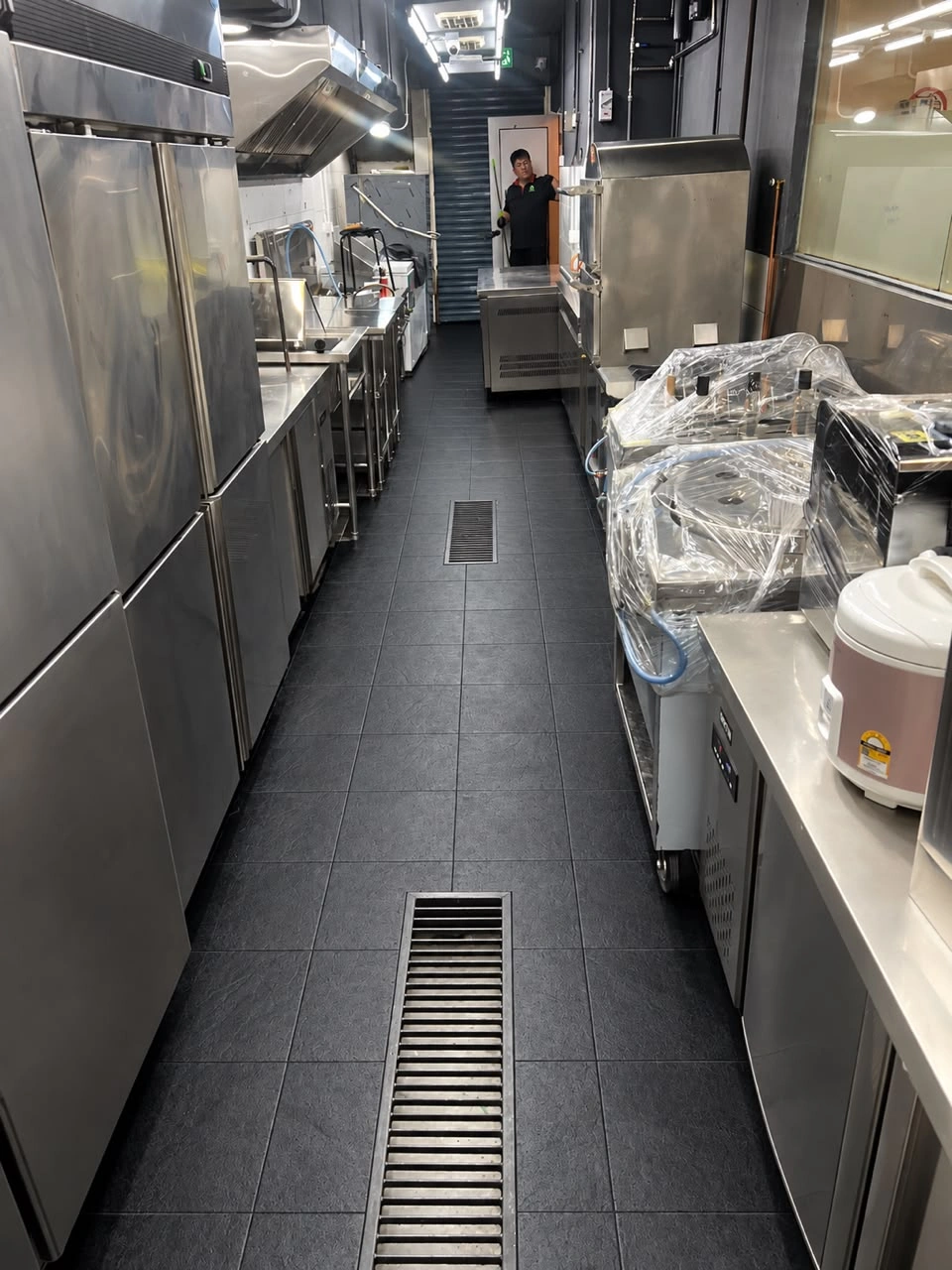 Top Eat 101 Restaurant Kitchen & Toilet (SS2)